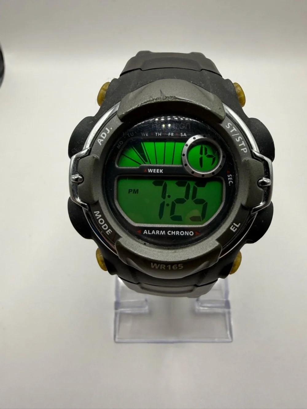 Armitron Men Watch Gray Black Rubber Chro Month Day Date WR165 (New Battery)